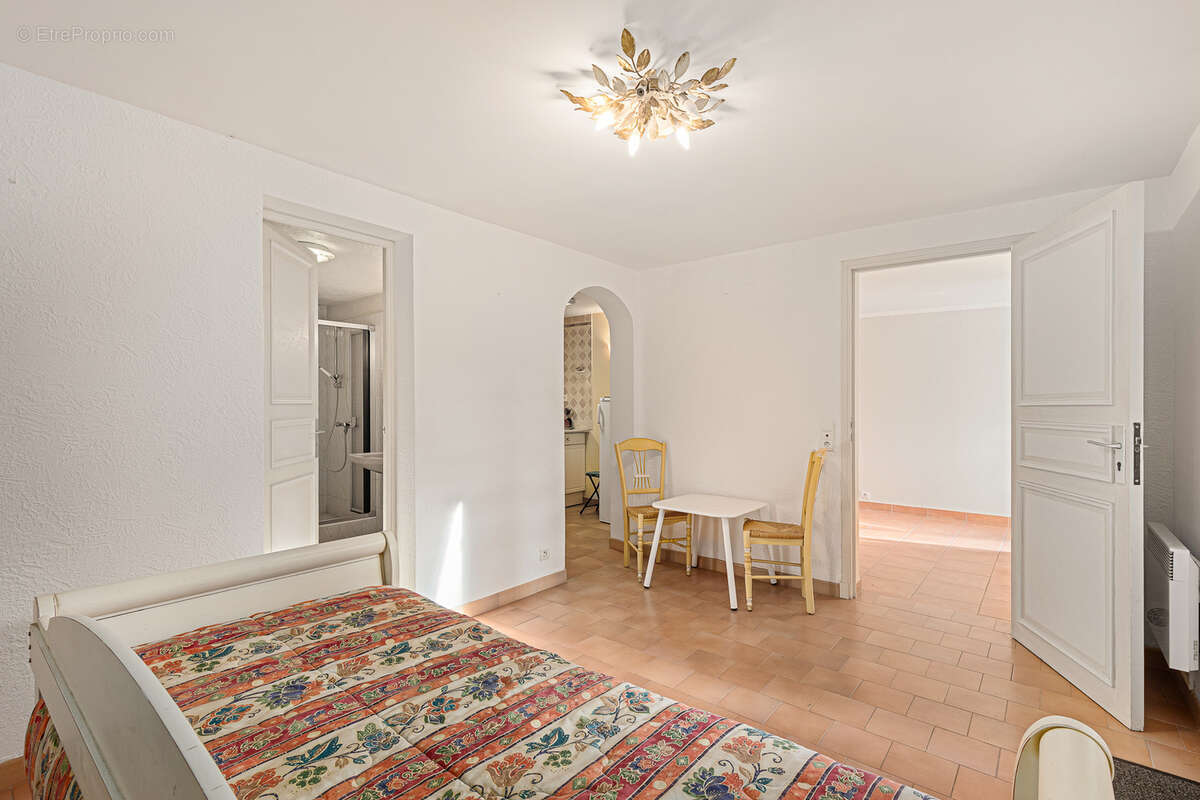 Maison à MOUGINS