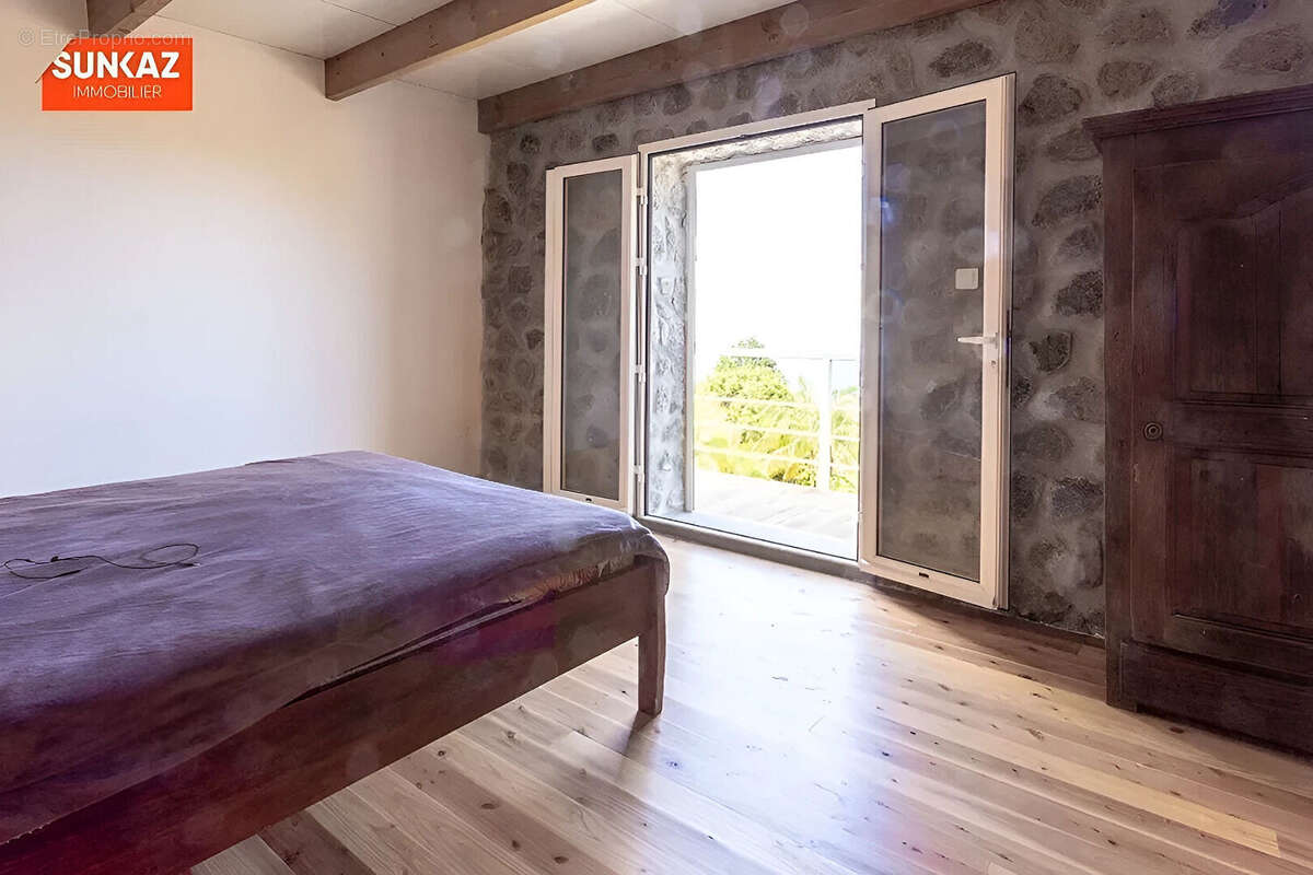 Maison à PETITE-ILE