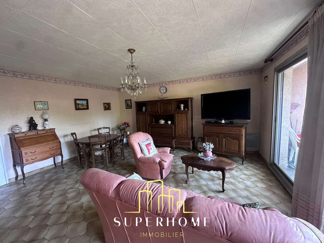 Appartement à MARSEILLE-12E
