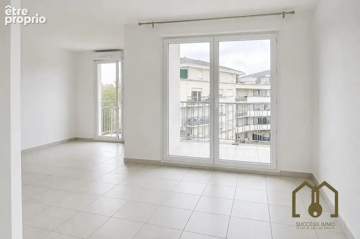 Appartement 76 m² à Vaulx-En-Velin  - photo 4