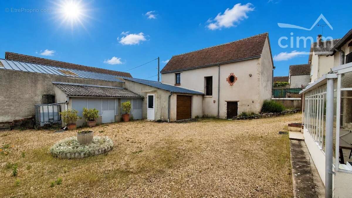 Maison à HUISSEAU-SUR-COSSON