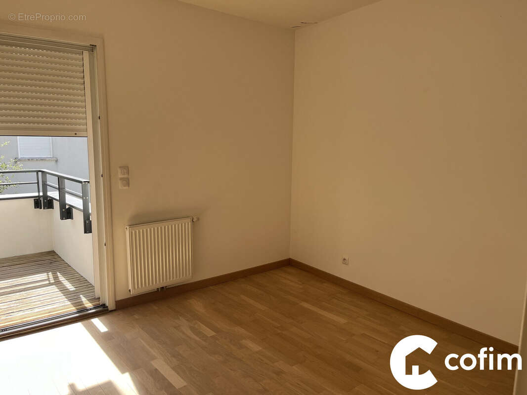 chambre - Appartement à MERIGNAC