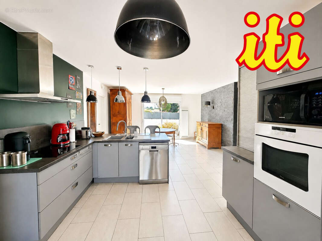 Maison 150 m² à Saint-Mathurin  - photo 5