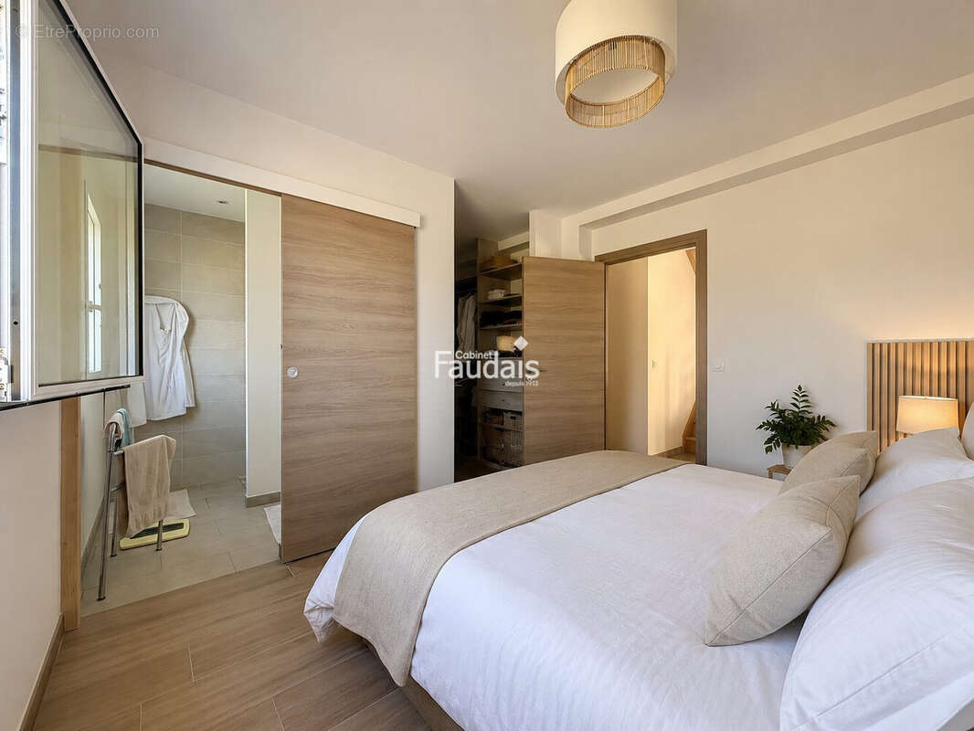 Maison 117 m² à Moyon  - photo 9