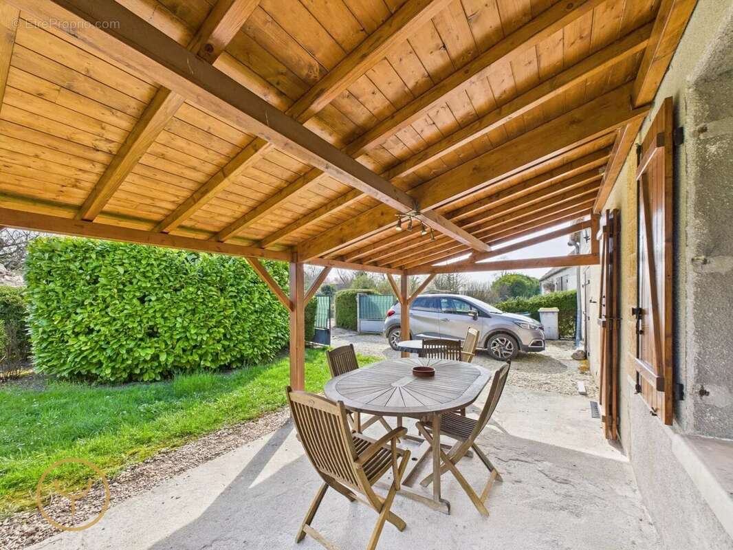 Maison à MARIGNY-LE-CHATEL