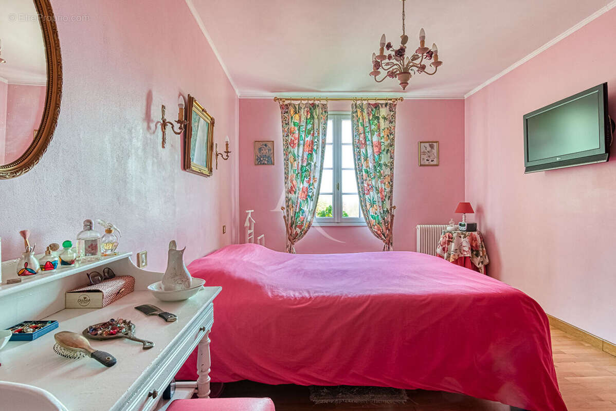 Maison à BLAISON-GOHIER