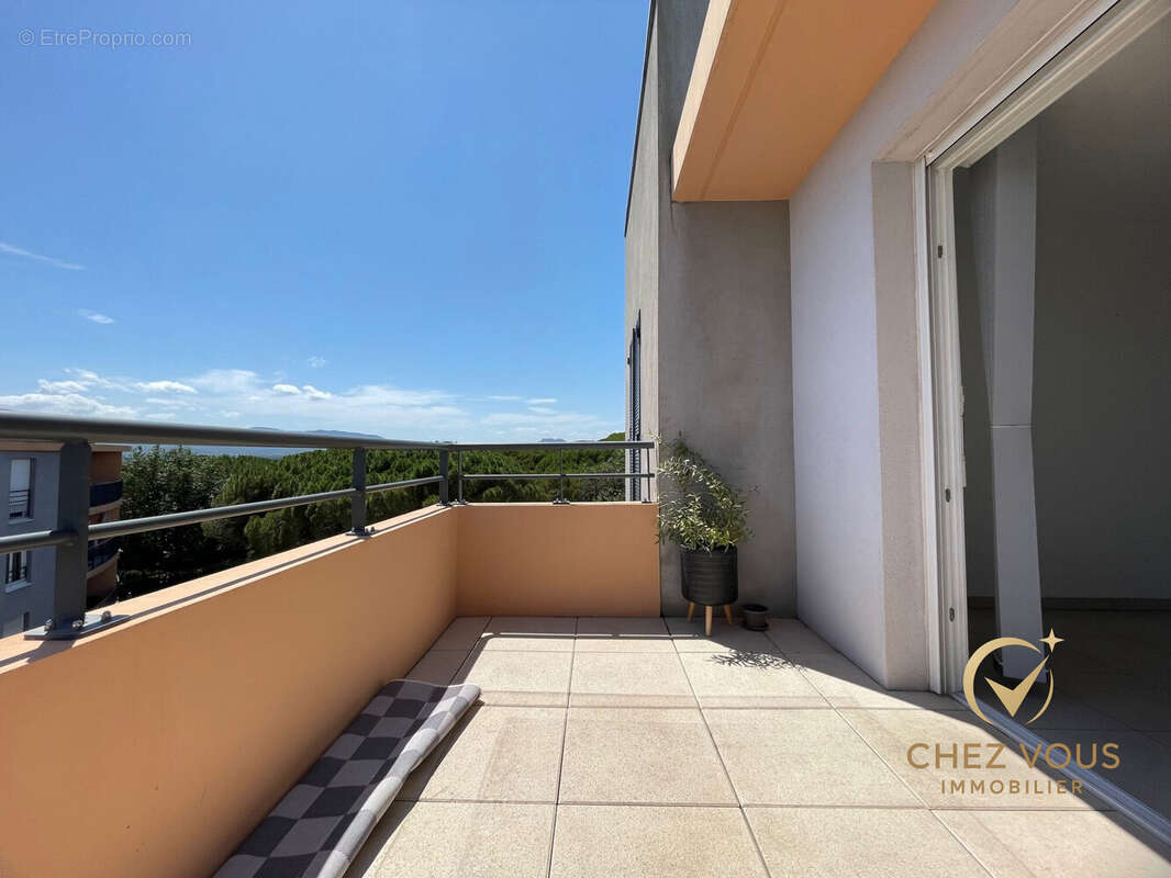 Appartement à FREJUS