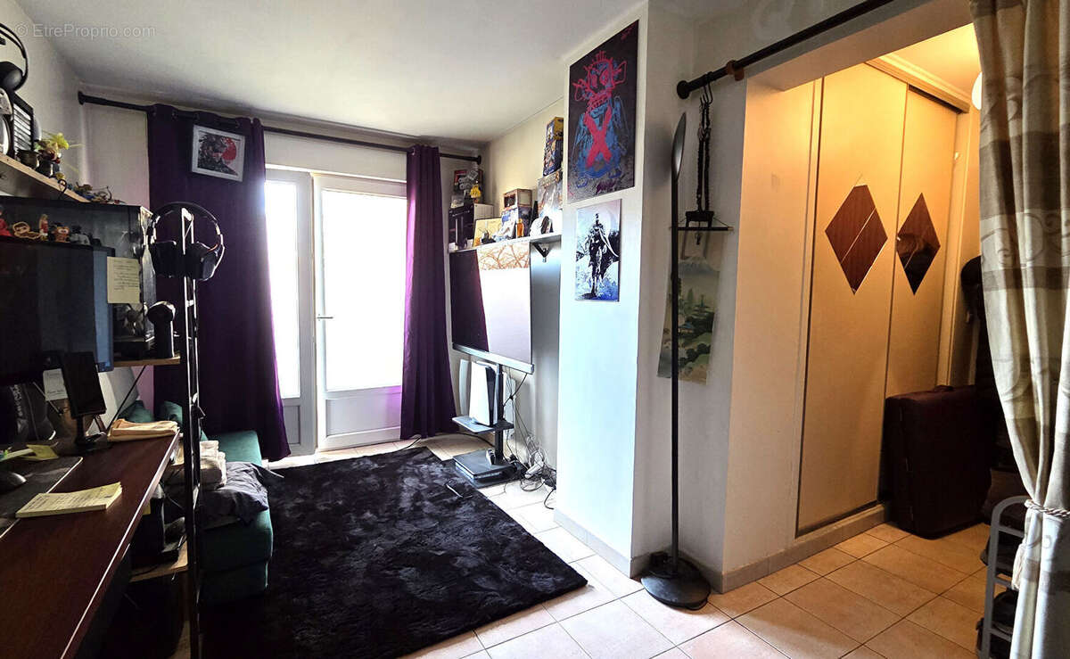 Appartement à HOUILLES