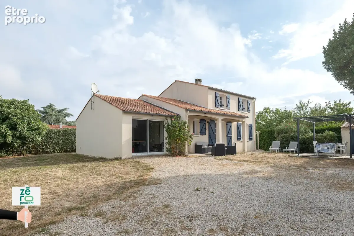 Maison 5 pièces de 113 m2 avec jardin, terrasse et dépendance à angles, proche de la tranche-sur-mer et des pl - photo 21