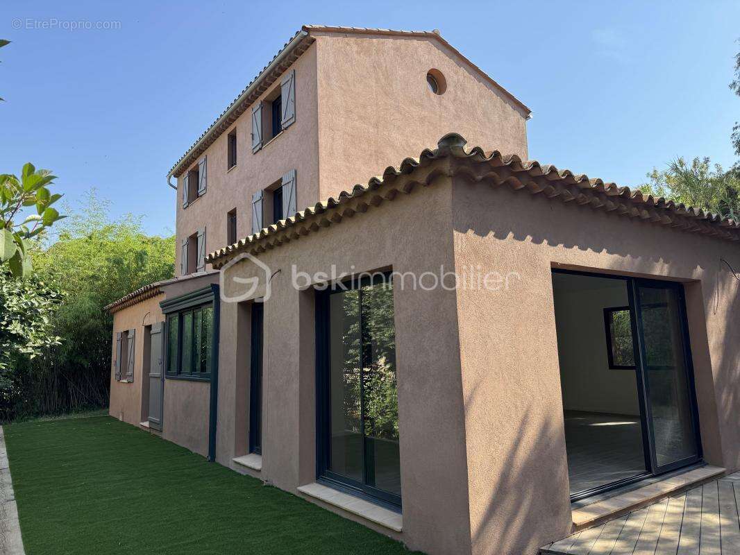 Maison neuve de 170 m2, 5 chambres, piscine, à toulon- quartier  la serinette - photo 5