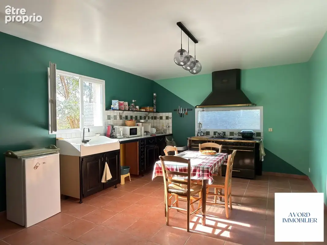 Maison 6 pièces 146 m² à vendre à Farges-En-Septaine (18800) - photo 6