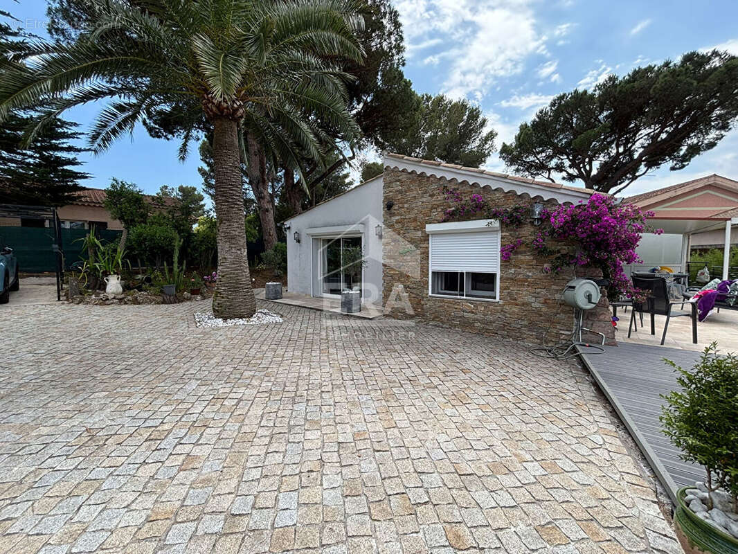 Maison à FREJUS
