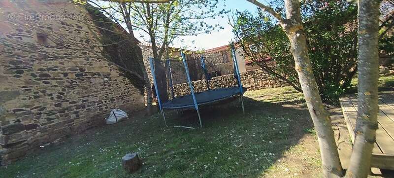 Maison à SAINT-GERVAZY