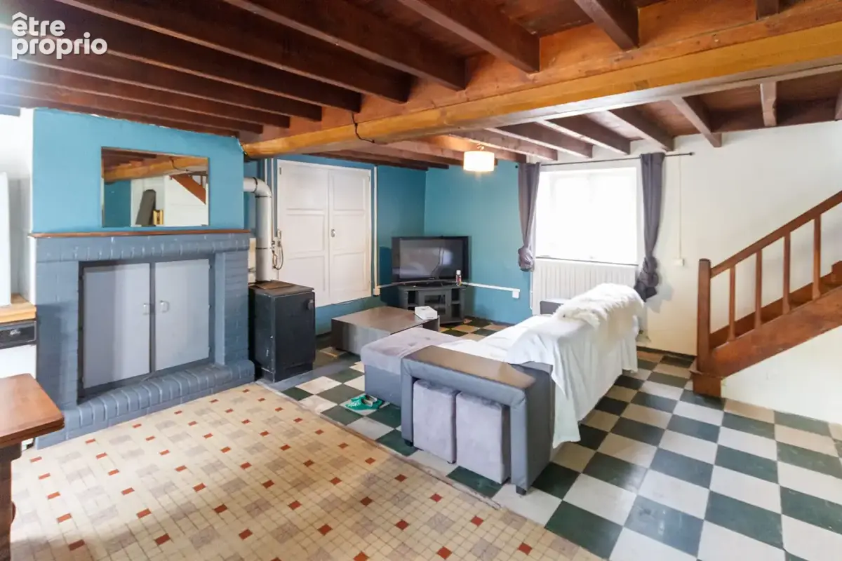 Manche : Maison mitoyenne de caractère à rénover, située dans le magnifique cadre champêtre de la Normandie. - photo 7