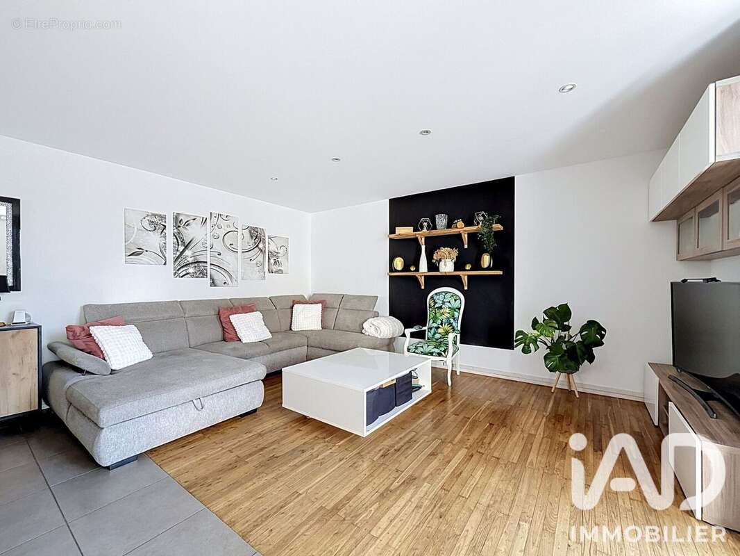 Maison 129 m² à Coueron  - photo 6