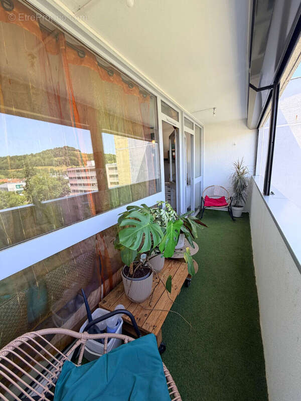 Appartement Aurillac de type 3 au dernier étage avec ascenseur et stationnement - photo 6