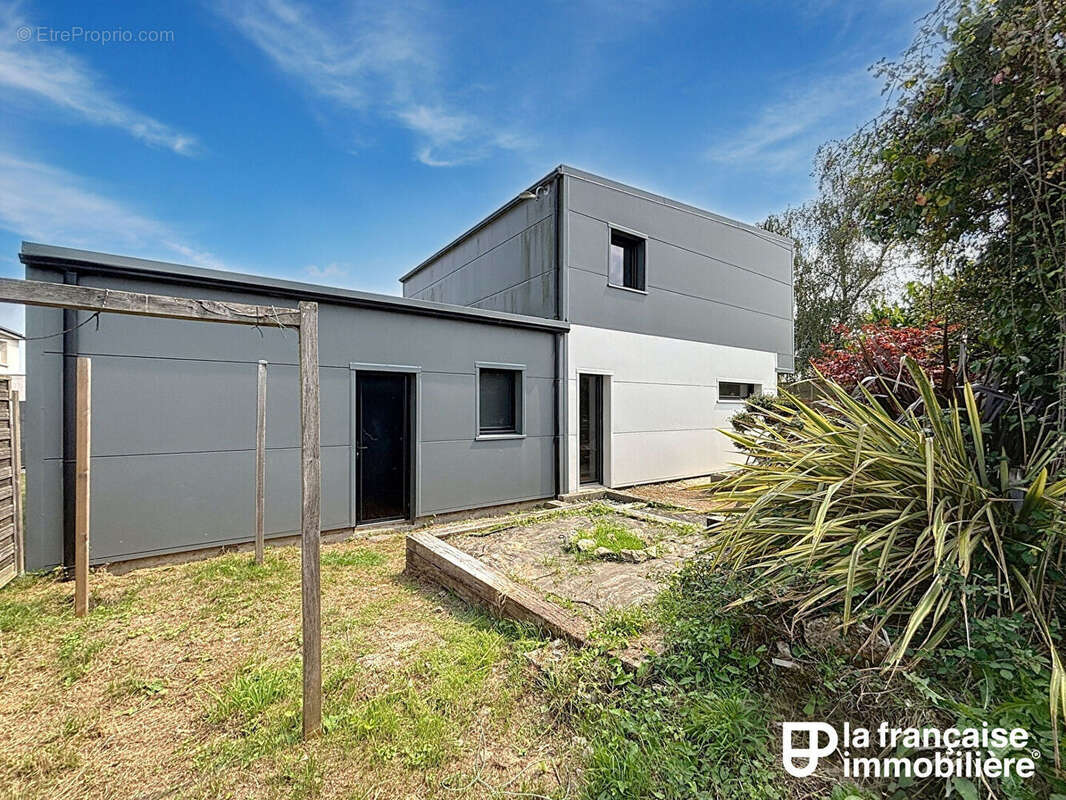 Maison à BOISGERVILLY