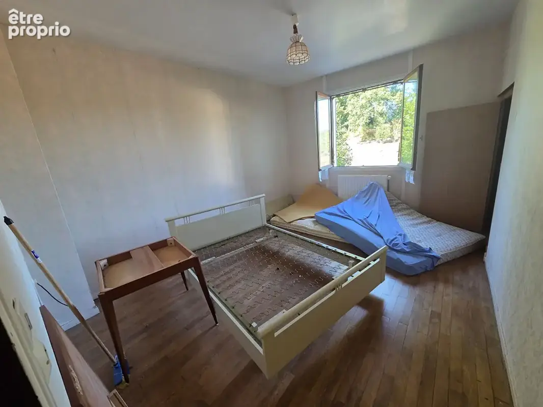 Maison à rénover avec 3 chambres, garage et terrain ? Le Châtenet-en-Dognon - photo 9