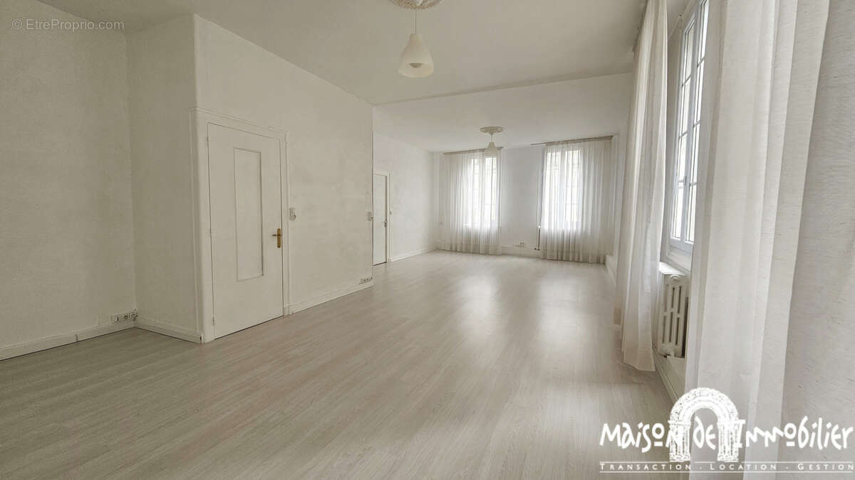 Appartement à COGNAC