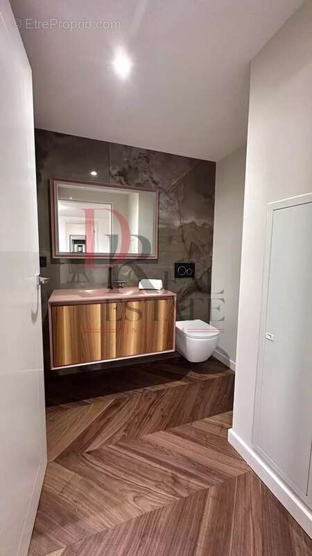 Appartement à ROQUEBRUNE-CAP-MARTIN