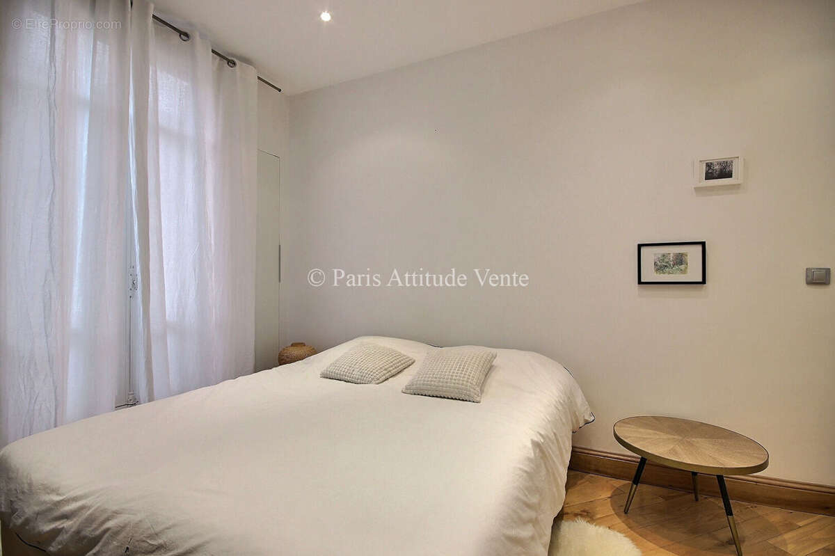 Appartement à PARIS-7E