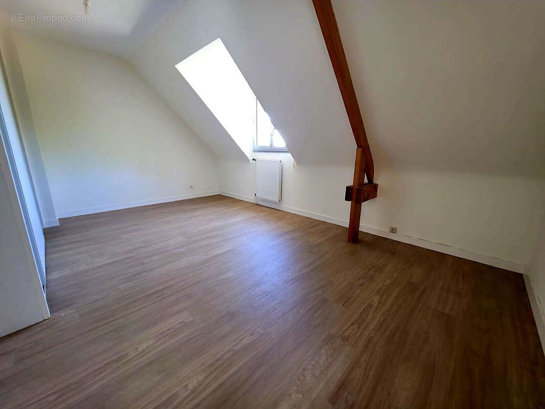 Maison à VEZIN-LE-COQUET