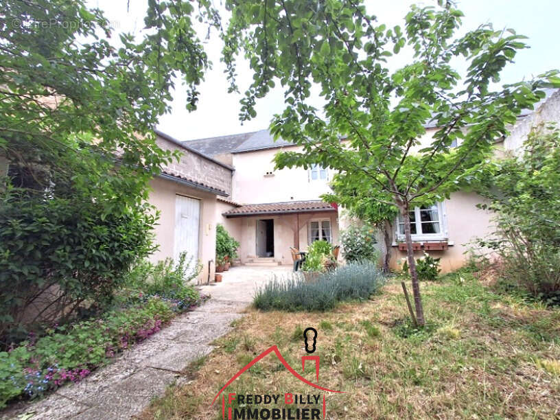 Maison à THOUARS