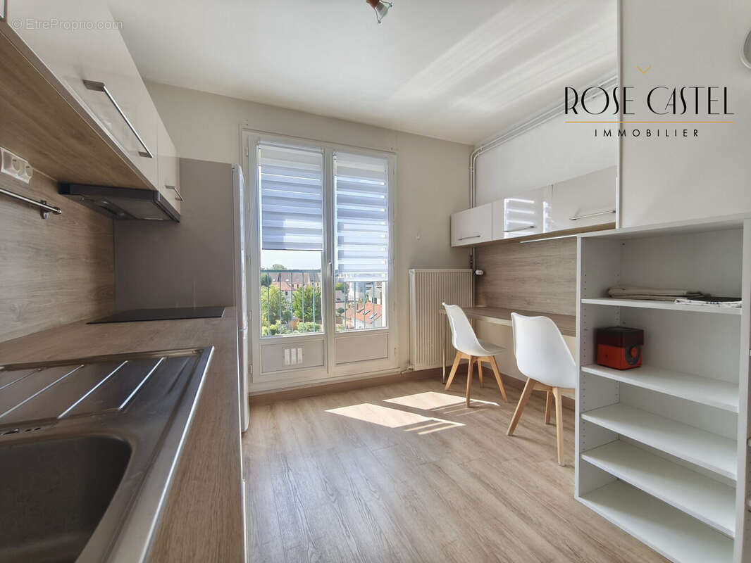 Appartement 67 m² à Chartres  - photo 8