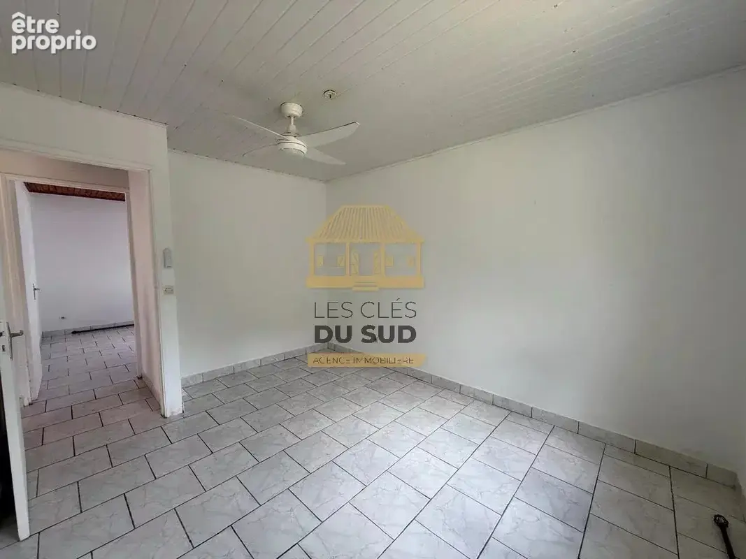 A vendre - maison de type t4 de 72,67m2 environ - saint-joseph-  239 000 € - photo 4