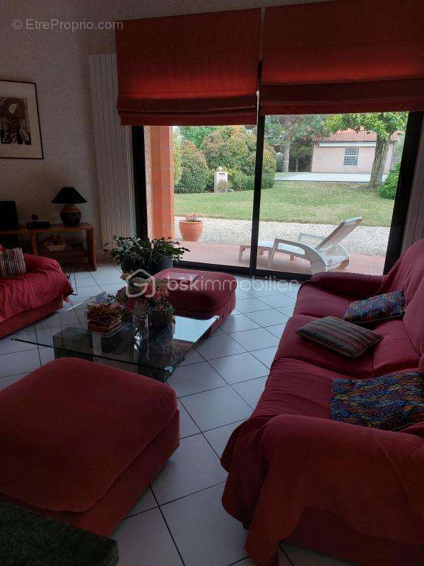 Maison à VILLENEUVE-TOLOSANE