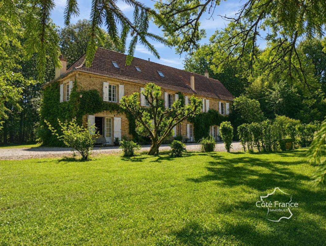 Propriété de charme 340m2 avec piscine, jacuzzi, ruisseau, 2 - photo 3