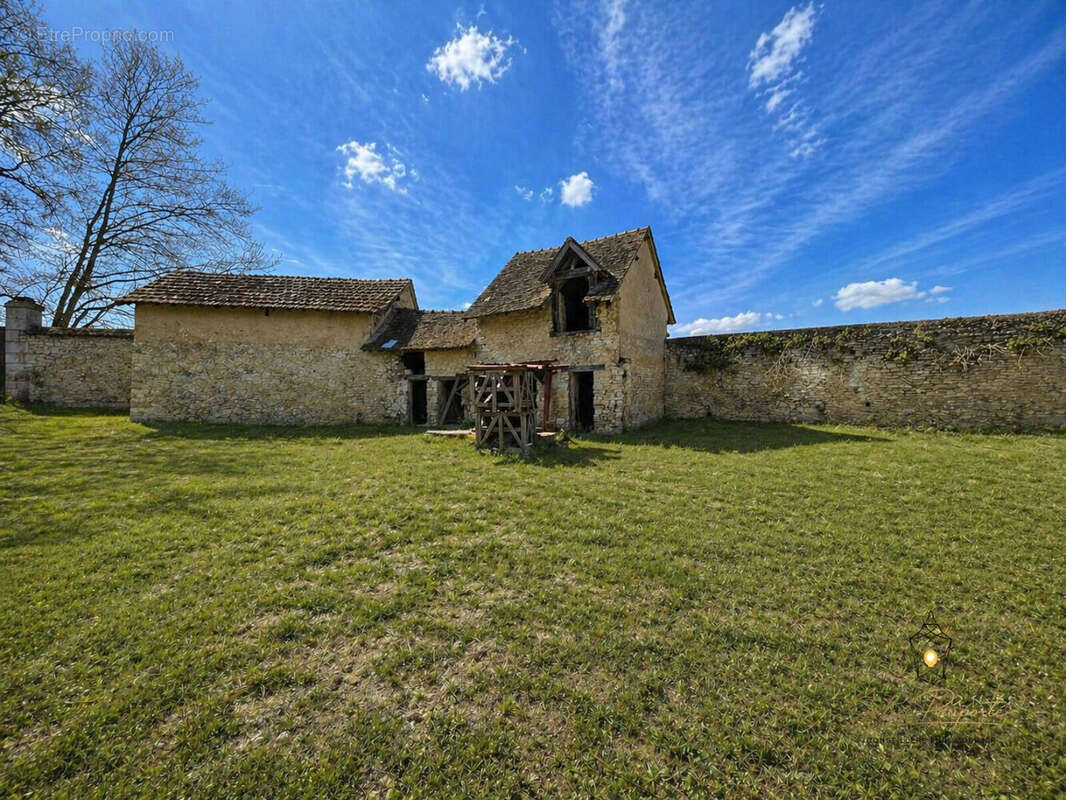 Maison à MORMANT-SUR-VERNISSON