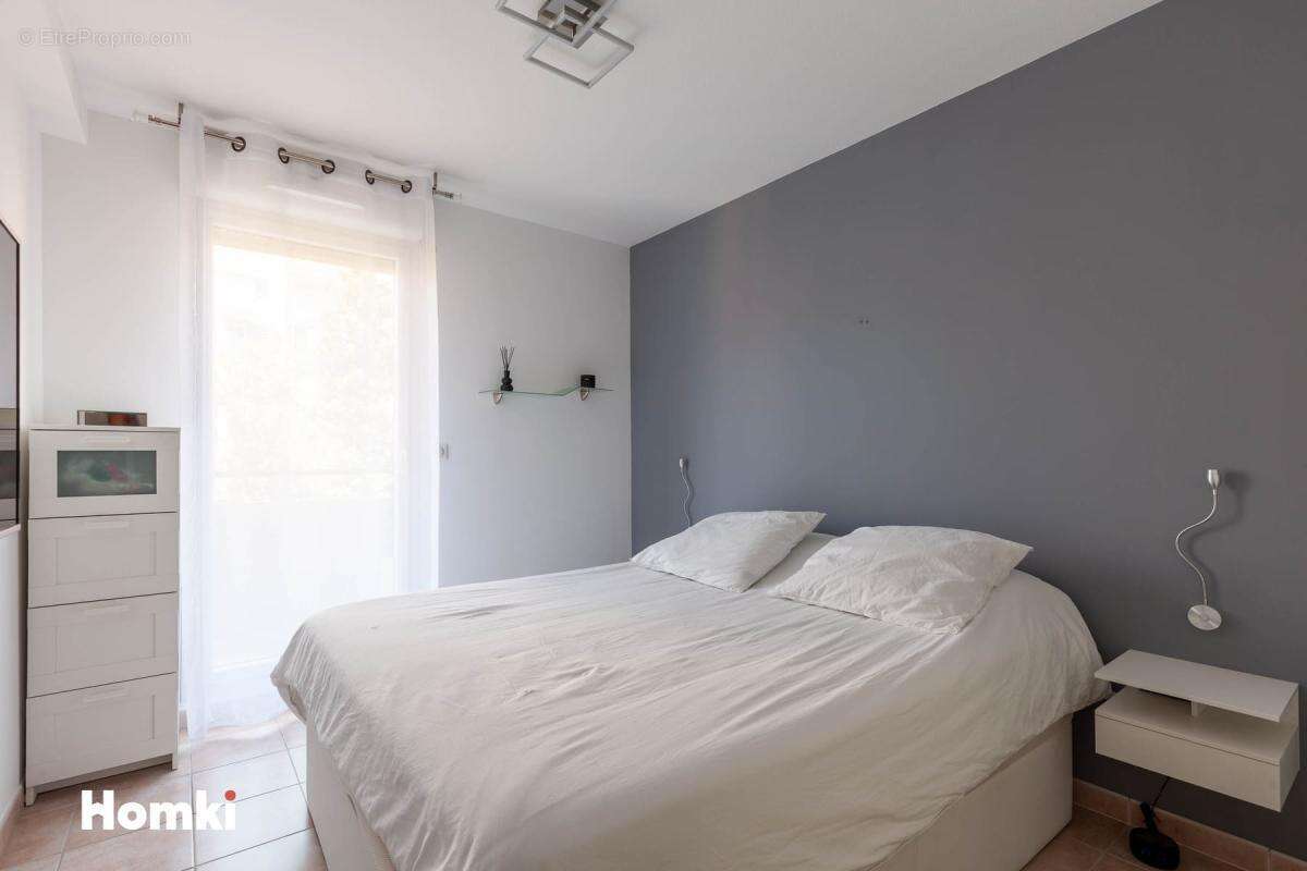 Appartement à MARSEILLE-5E