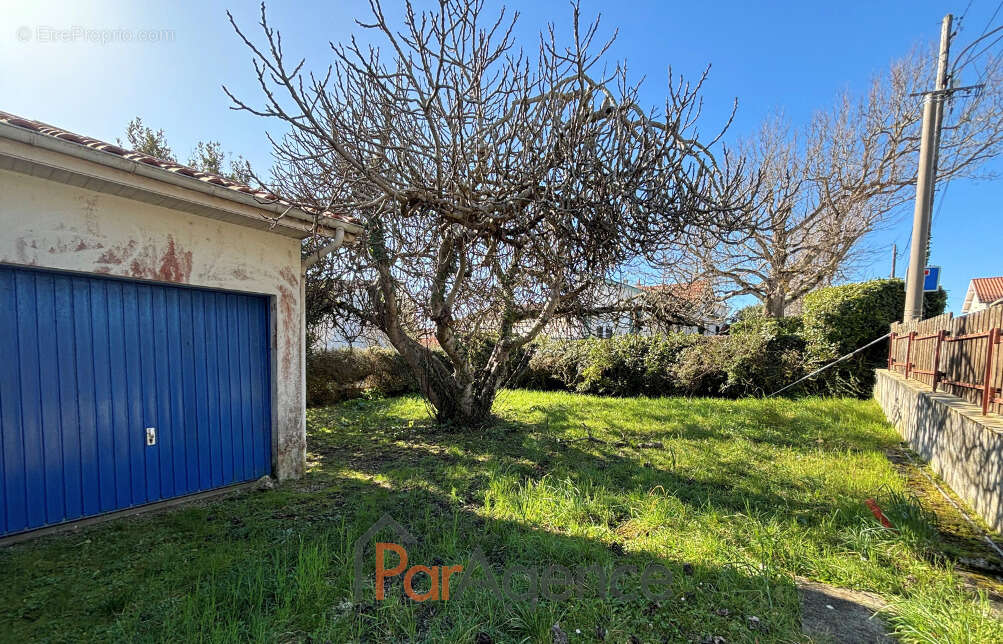 Maison à VAUX-SUR-MER