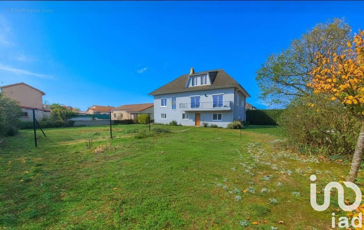 Photo 2 - Maison à MABLY