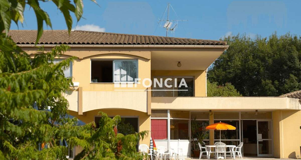 Appartement à MONTAUROUX