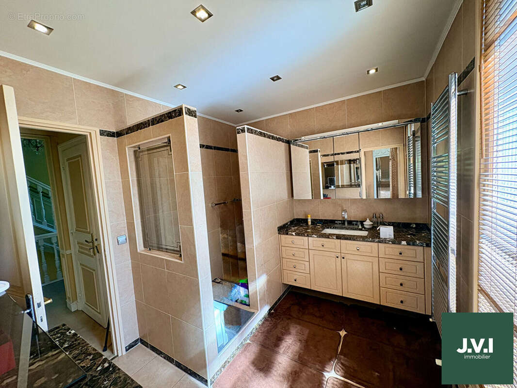 Maison à MONTMORENCY