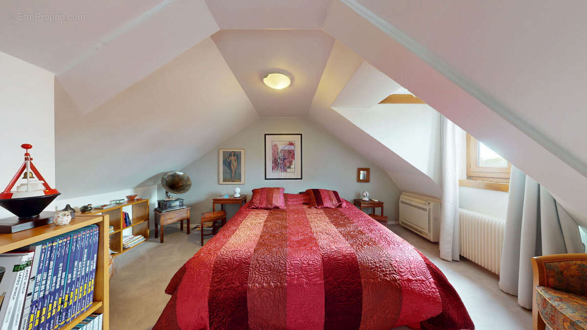 Maison à FONTENAY-TRESIGNY