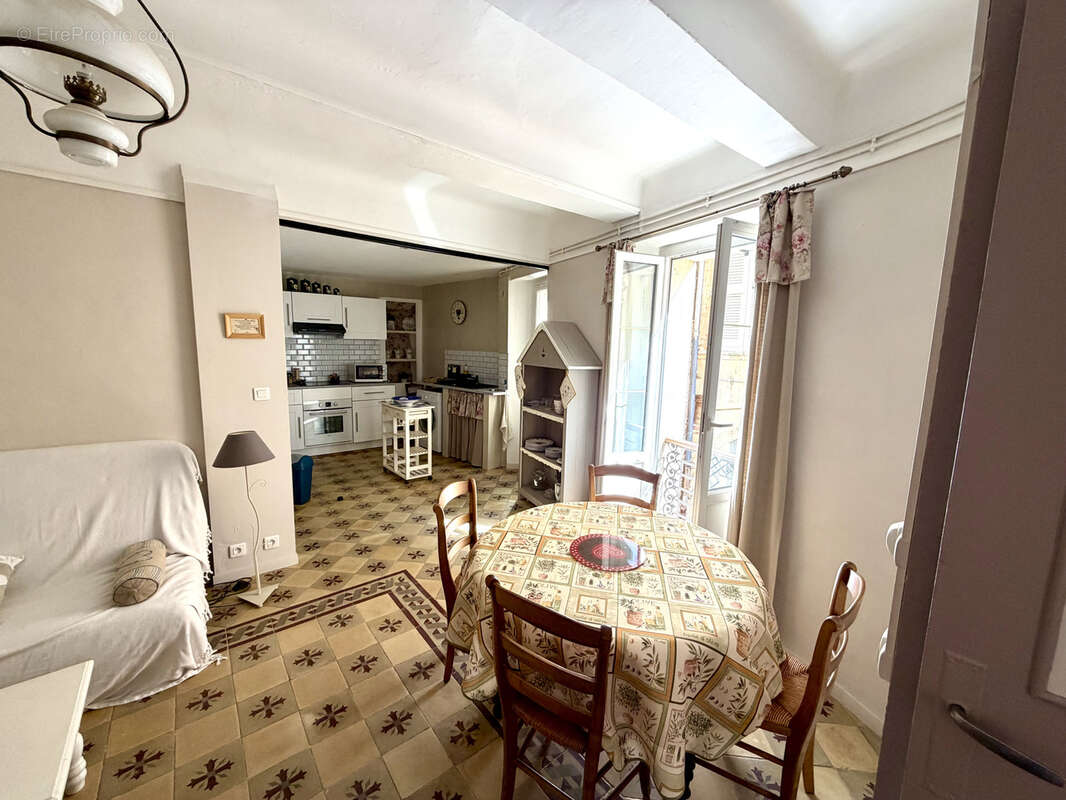 Appartement à AUPS
