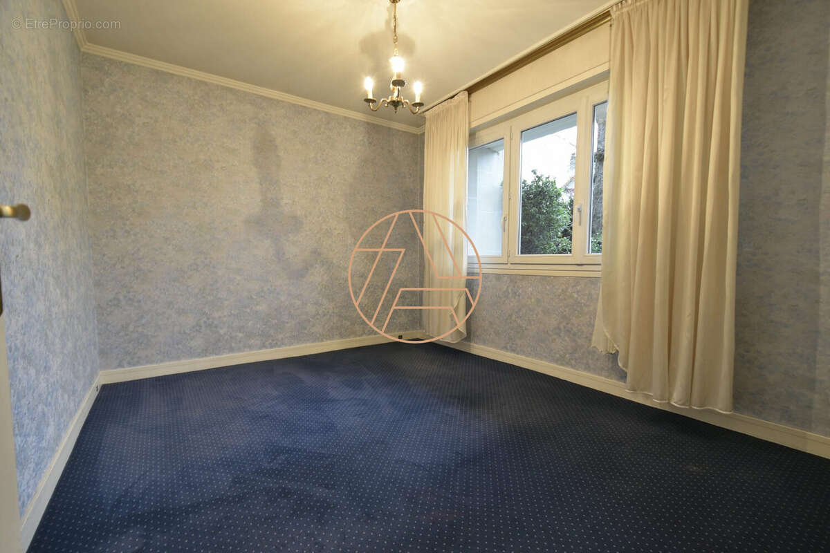 Appartement à SAINT-MAUR-DES-FOSSES