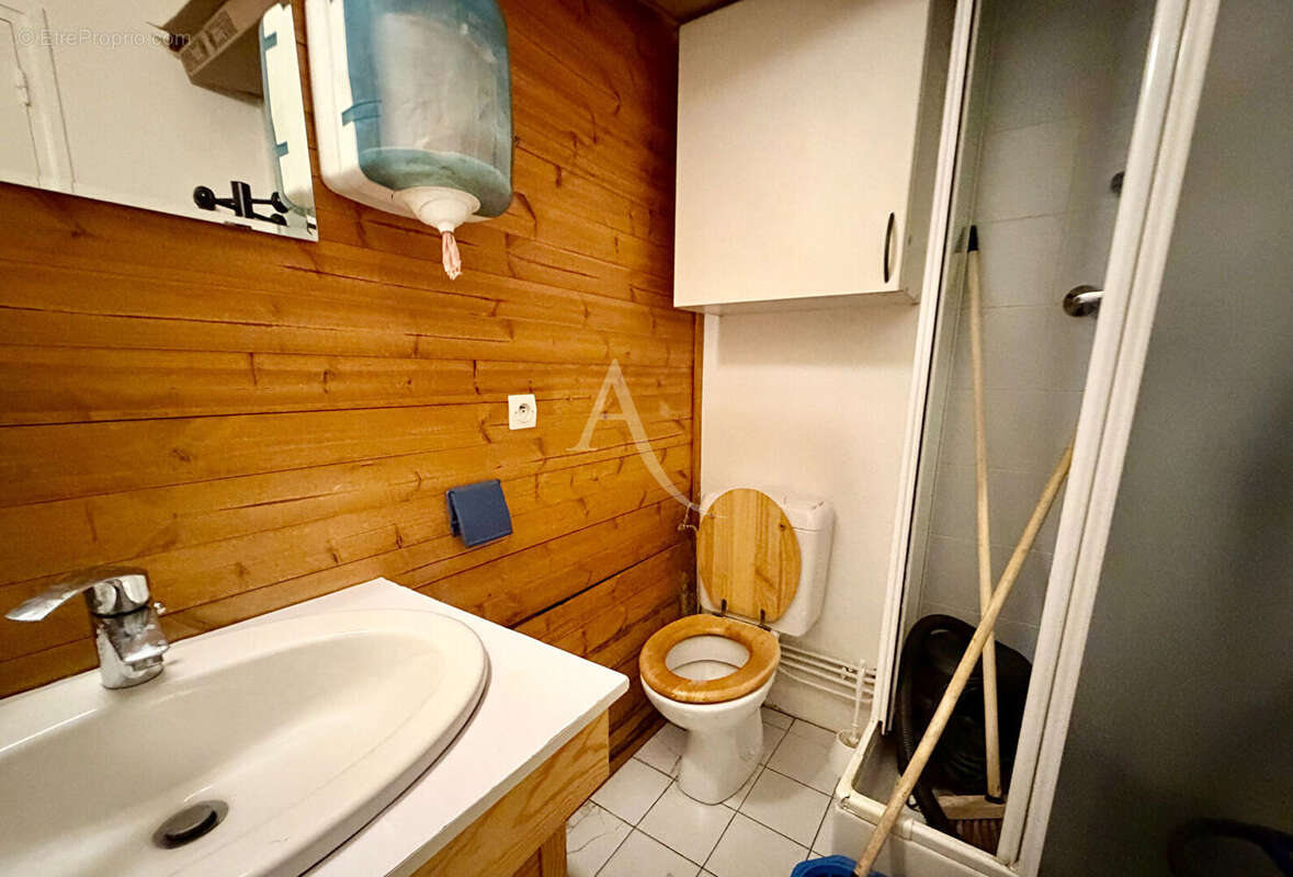 Commerce à CHAVILLE