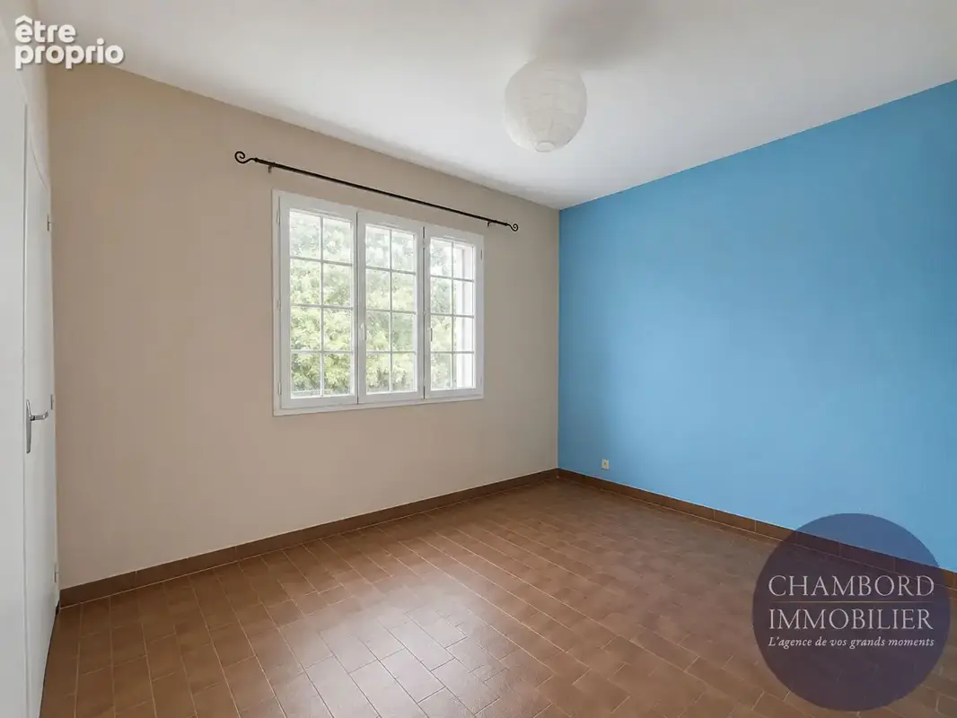 Maison spacieuse à vendre à Les Montils - Exclusivité CHAMBORD IMMOBILIER - photo 3