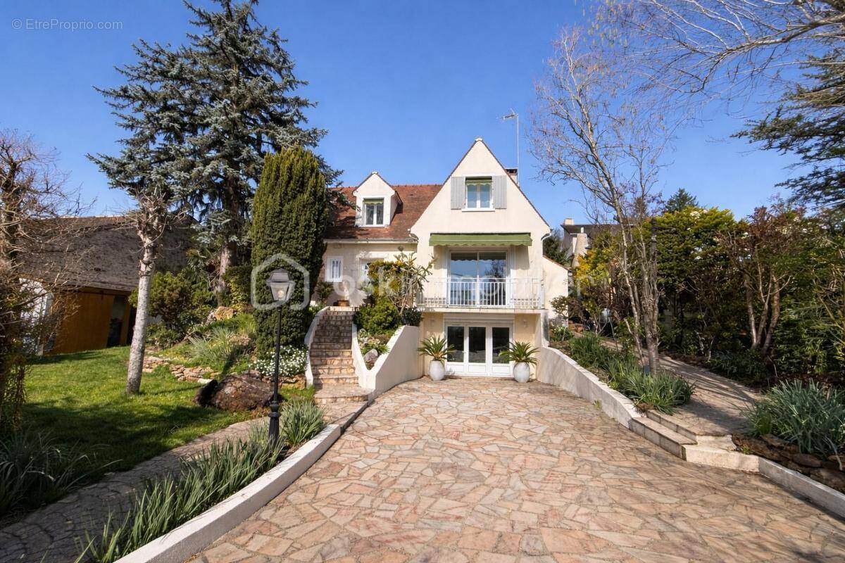 Maison à YERRES
