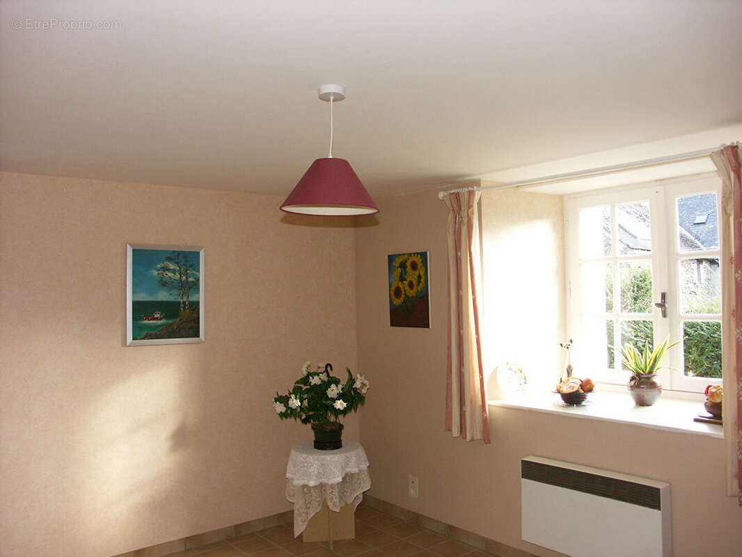 Maison à GUILLAC