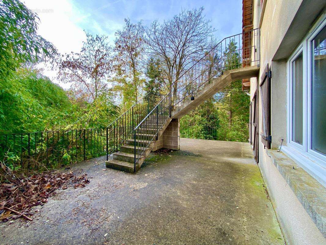 Maison à MAREIL-SUR-MAULDRE