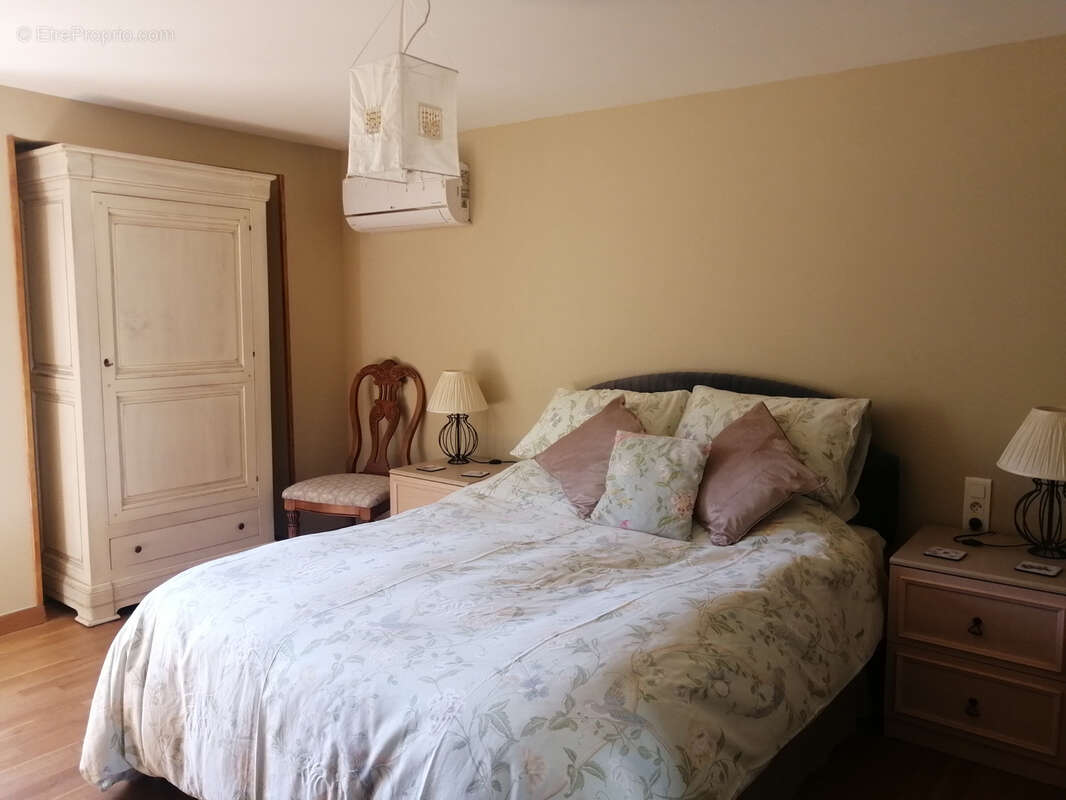 Maison à FRAUSSEILLES