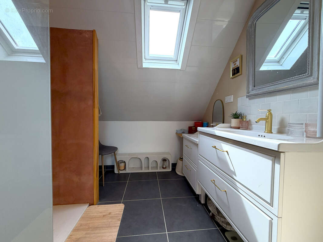 Jolie maison dans un secteur tres prise - photo 10