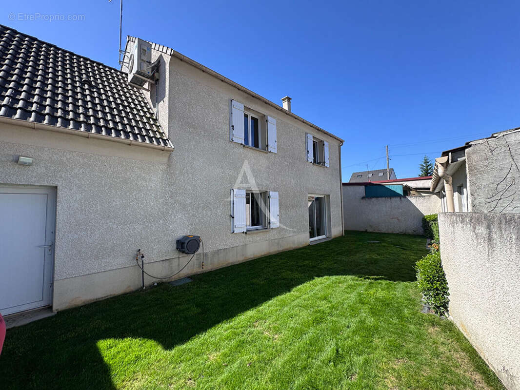 Maison à CONFLANS-SAINTE-HONORINE