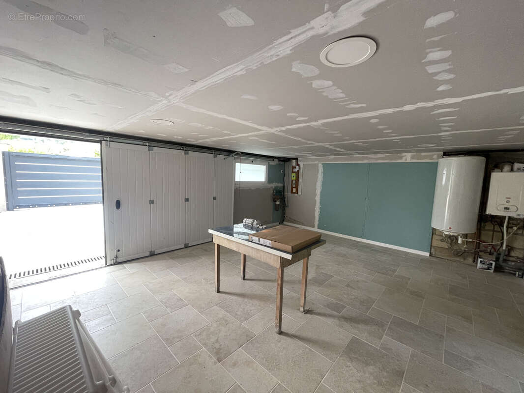 Maison 5 pieces 150m2 entièrement renovée proche centre sur jardin 483m2. - photo 16
