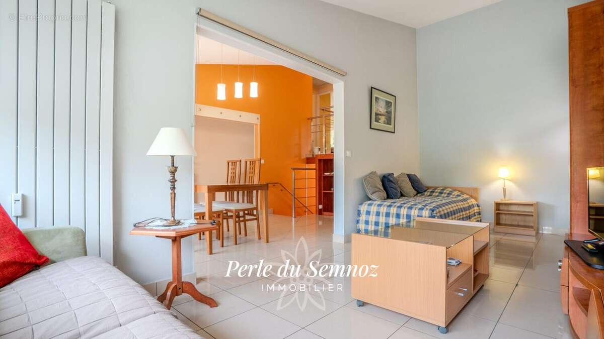 Appartement à SEYNOD